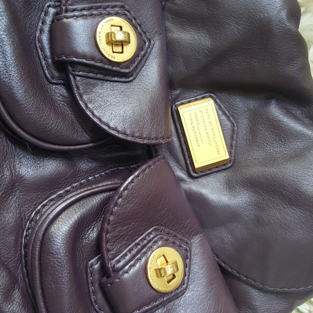 SOLD ! Marc Jacobs Dark Plum Bag with Gold Accents - Picture 6 of 6